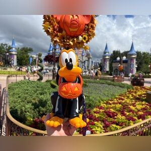 Disney Parks Halloween 2025 Pluto Skeleton Sipper